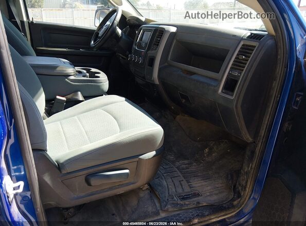 1C6RR7KG2GS377290 2016 RAM 1500 Синий Вид салона спереди