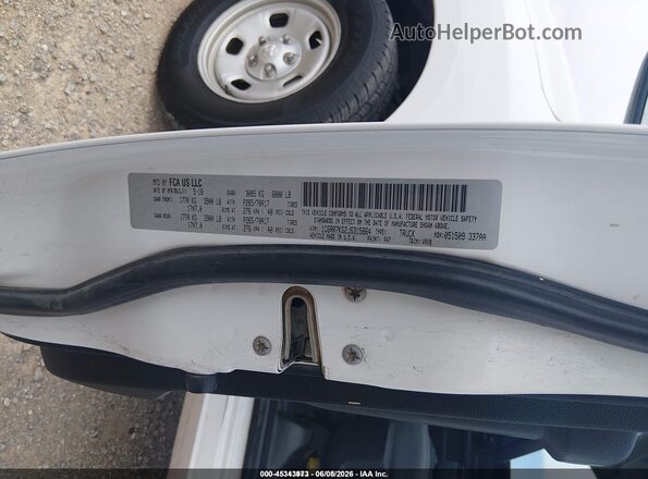 1C6RR7KG2JS315864 2018 RAM 1500 White Engine compartment view