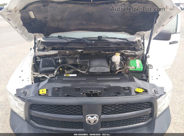 1C6RR7KG2JS315864 2018 RAM 1500 White Rear view