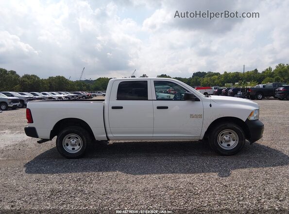 1C6RR7KG2JS319008 2018 RAM 1500 White Սալոնի հետևի տեսք