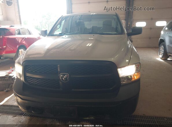 1C6RR7KG4HS770113 2017 RAM 1500 Silver ხელსაწყოთა პანელის ხედი