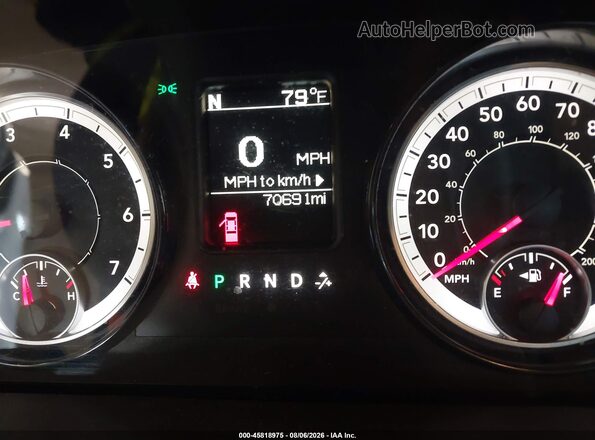 1C6RR7KG4HS770113 2017 RAM 1500 Silver 