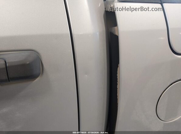 1C6RR7KG4HS776641 2017 RAM 1500 Silver Front view