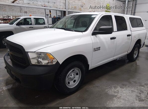 1C6RR7KG4JS293141 2018 RAM 1500 White Առջևի ձախ երեք քառորդ տեսարան