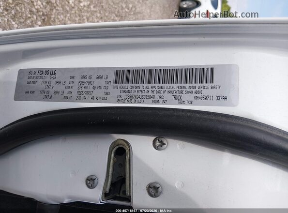 1C6RR7KG4JS315848 2018 RAM 1500 White Widok komory silnika
