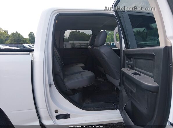 1C6RR7KG4JS315848 2018 RAM 1500 White Widok naklejki z numerem VIN