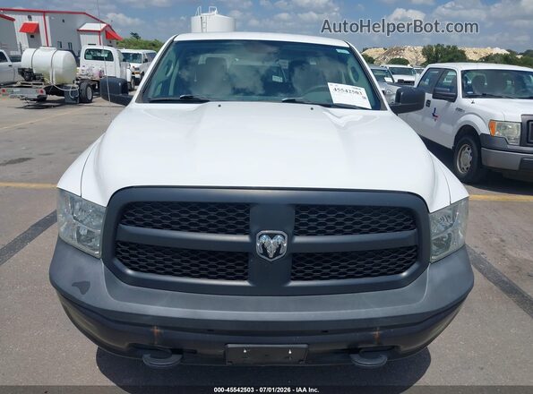 1C6RR7KG5JS181433 2018 RAM 1500 Белый Вид спереди