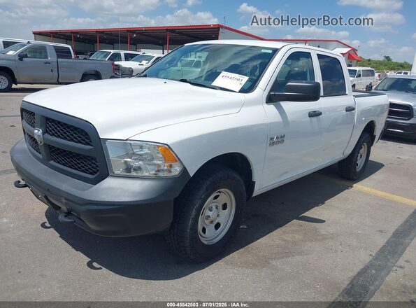 1C6RR7KG5JS181433 2018 RAM 1500 Белый Передняя левая четверть