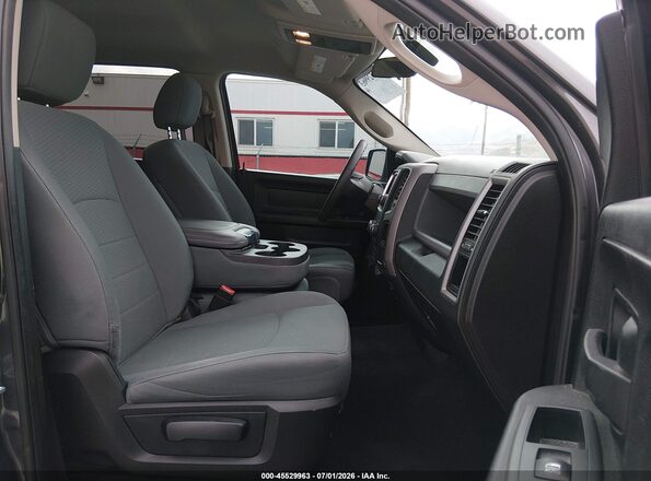1C6RR7KG7JS274499 2018 RAM 1500 Gray წინა სალონის ხედი