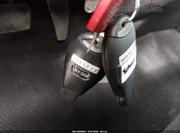 1C6RR7KG7JS274499 2018 RAM 1500 Gray წინა პანელის ხედი