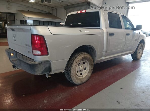 1C6RR7KG9JS144174 2018 RAM 1500 Silver Задня права чверть