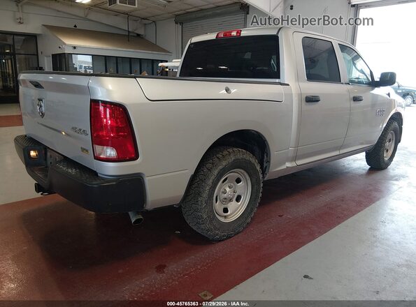 1C6RR7KGXJS154227 2018 RAM 1500 Silver Rear right