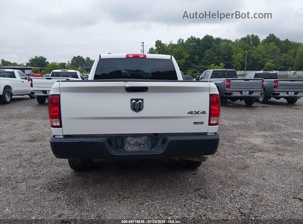 1C6RR7KGXJS319001 2018 RAM 1500 White 