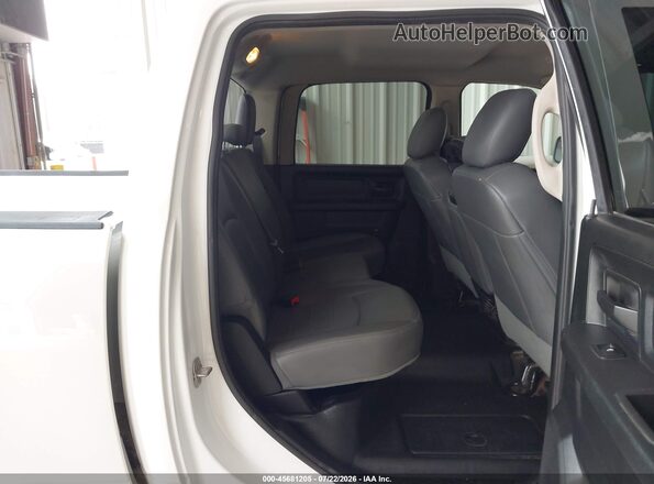 1C6RR7KM9HS701696 2017 RAM 1500 White VIN կոդի պիտակի տեսք