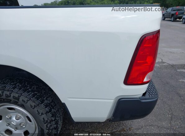 1C6RR7KM9HS701696 2017 RAM 1500 White 