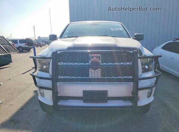1C6RR7KT0JS314418 2018 RAM 1500 White Вид спереду