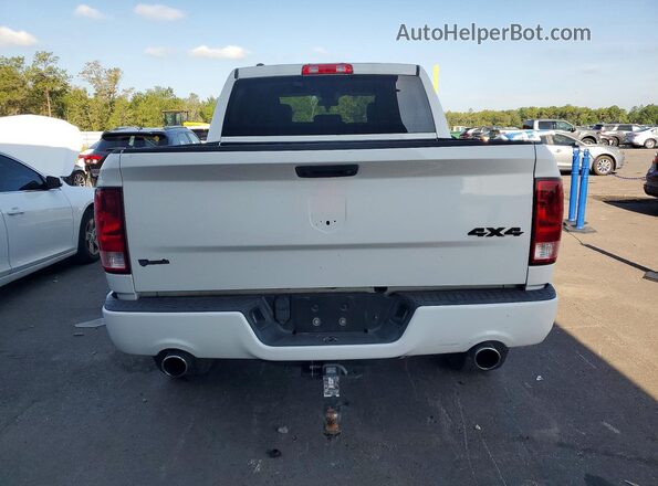 1C6RR7KT0JS314418 2018 RAM 1500 White Вид ззаду