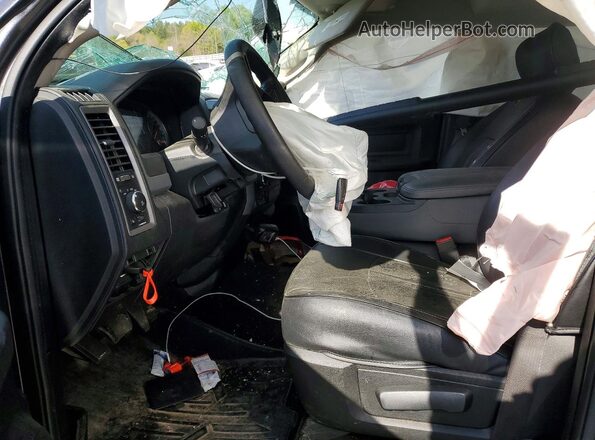 1C6RR7KT1HS819359 2017 RAM 1500 Charcoal Widok wnętrza z przodu