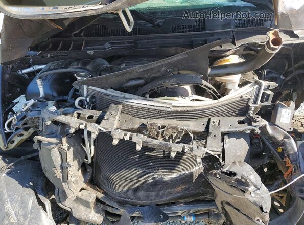 1C6RR7KT1HS819359 2017 RAM 1500 Charcoal Widok wnętrza z tyłu