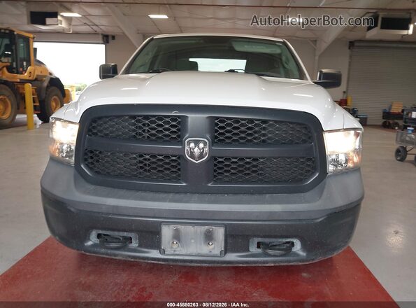 1C6RR7KT4JS318939 2018 RAM 1500 White Widok z przodu