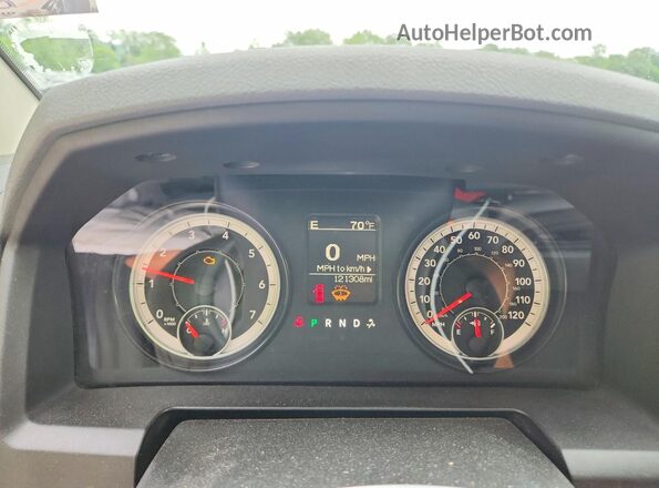 1C6RR7KT7GS113804 2016 RAM 1500 Black Սարքավորումների վահանակի տեսք