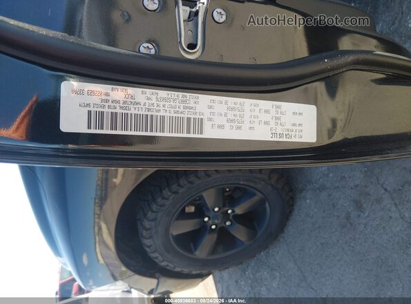 1C6RR7LG0JS260376 2018 RAM 1500 Черный Вид подкапотного пространства