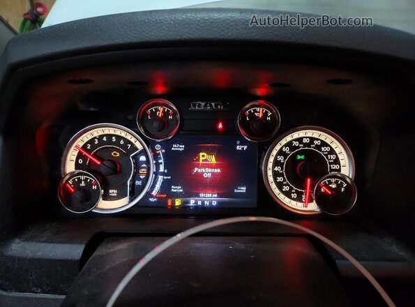 1C6RR7LG1HS829178 2017 RAM 1500 White Vista del cuadro de instrumentos