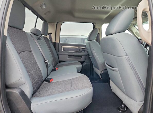 1C6RR7LG7JS257328 2018 RAM 1500 Gray Вид задніх сидінь