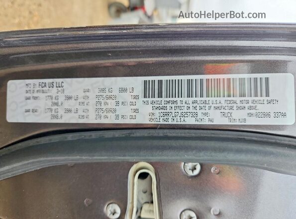 1C6RR7LG7JS257328 2018 RAM 1500 Gray Вид підкапотного простору