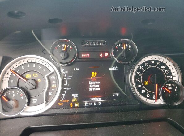 1C6RR7LG8NS219726 2022 RAM 1500 White Widok zestawu wskaźników