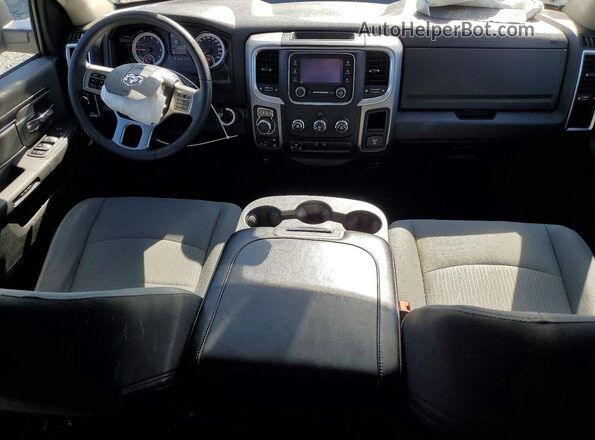 1C6RR7LG8NS241385 2022 RAM 1500 White Widok deski rozdzielczej