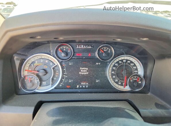 1C6RR7LM2HS878301 2017 RAM 1500 White Vista del cuadro de instrumentos