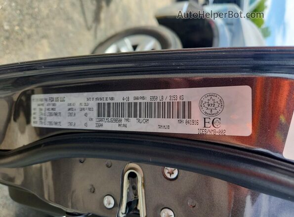 1C6RR7LM3JS298500 2018 RAM 1500 Gray Engine compartment view