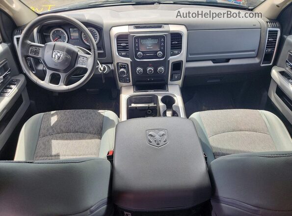 1C6RR7LM3JS298500 2018 RAM 1500 Gray Dashboard view