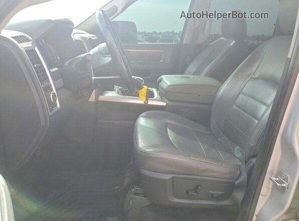 1C6RR7LM8GS213286 2016 RAM 1500 Silver Vista interior delantera