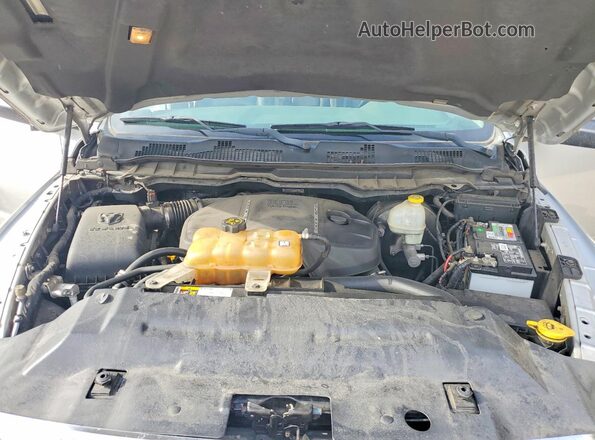 1C6RR7LM8GS213286 2016 RAM 1500 Silver Vista interior trasera