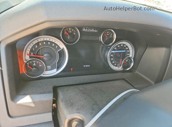 1C6RR7LT0GS344557 2016 RAM 1500 White Սարքավորումների վահանակի տեսք