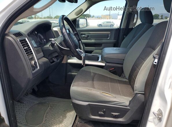 1C6RR7LT0HS843019 2017 RAM 1500 White Вид салону спереду