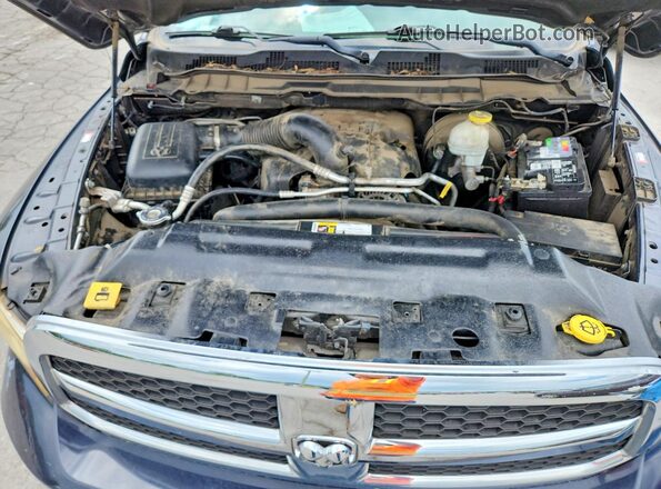 1C6RR7LT0JS252128 2018 RAM 1500 Blue Widok wnętrza z tyłu