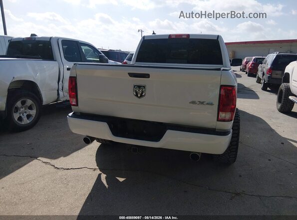 1C6RR7LT1HS602389 2017 RAM 1500 White 