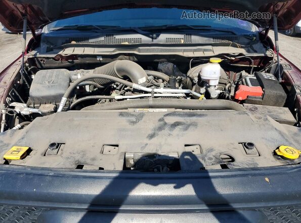 1C6RR7LT2NS165661 2022 RAM 1500 Бордовый Вид задней части салона