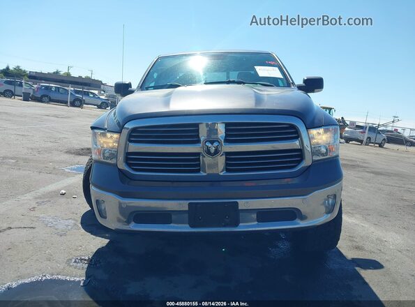 1C6RR7LT3HS844102 2017 RAM 1500 Gray Vista del cuadro de instrumentos