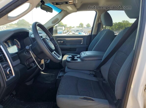 1C6RR7LT3JS300401 2018 RAM 1500 White Front interior view