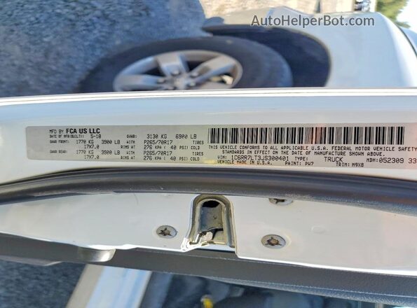 1C6RR7LT3JS300401 2018 RAM 1500 White Engine compartment view