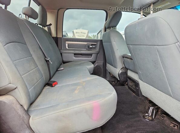 1C6RR7LT4GS109157 2016 RAM 1500 Красный Вид задних сидений