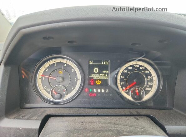 1C6RR7LT4HS580159 2017 RAM 1500 White Вид щитка приладів