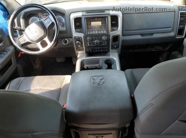 1C6RR7LT5GS165365 2016 RAM 1500 Черный Вид панели приборов