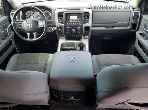 1C6RR7LT5HS834798 2017 RAM 1500 White Widok deski rozdzielczej