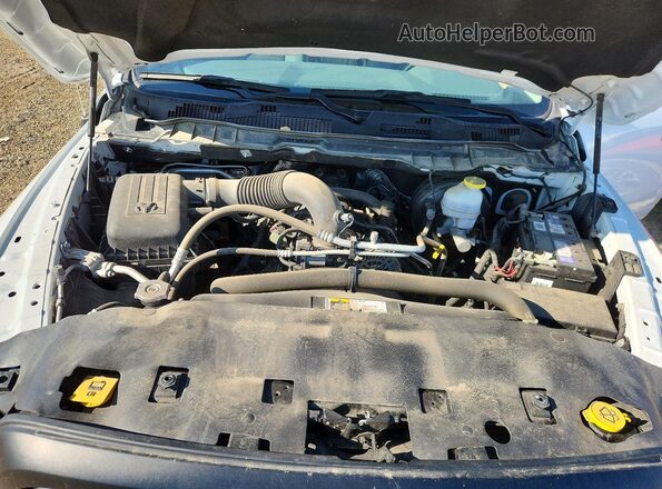 1C6RR7LT5LS107301 2020 RAM 1500 Белый Вид задней части салона