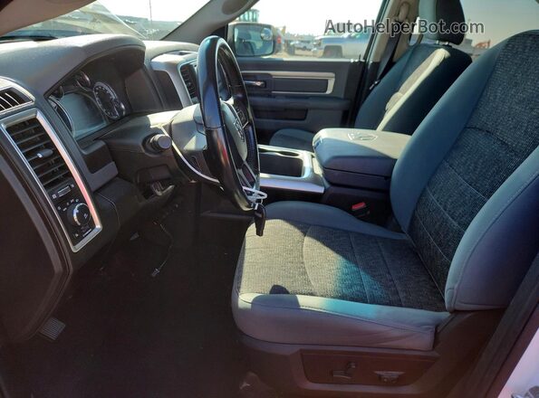 1C6RR7LT5LS107301 2020 RAM 1500 Белый Вид салона спереди